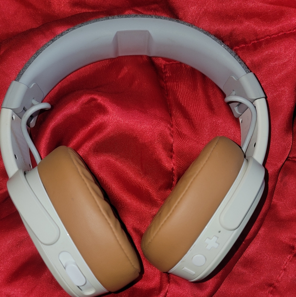 Skullcandy headphones